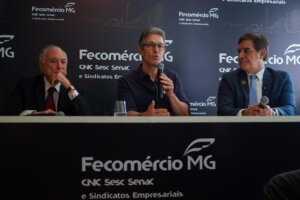Zema e Temer pedem estabilidade e criticam polarização em evento Fecomércio. soaquinoticias